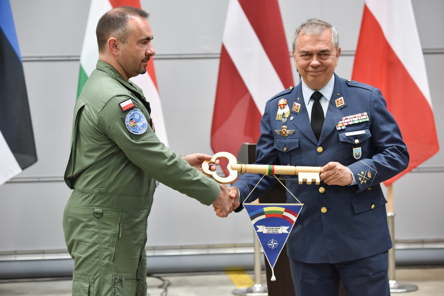 14-nato-bap-siauliai-air-base-photo-antanas-gedrimas.jpg