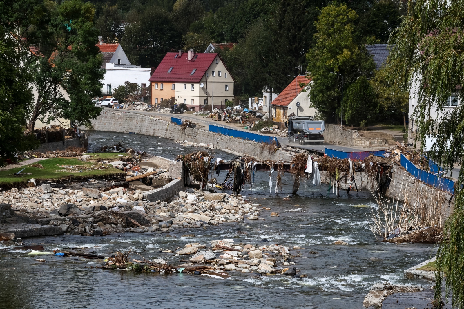 Audros „Boris“ pasekmės Lenkijoje. Scanpix nuotr.