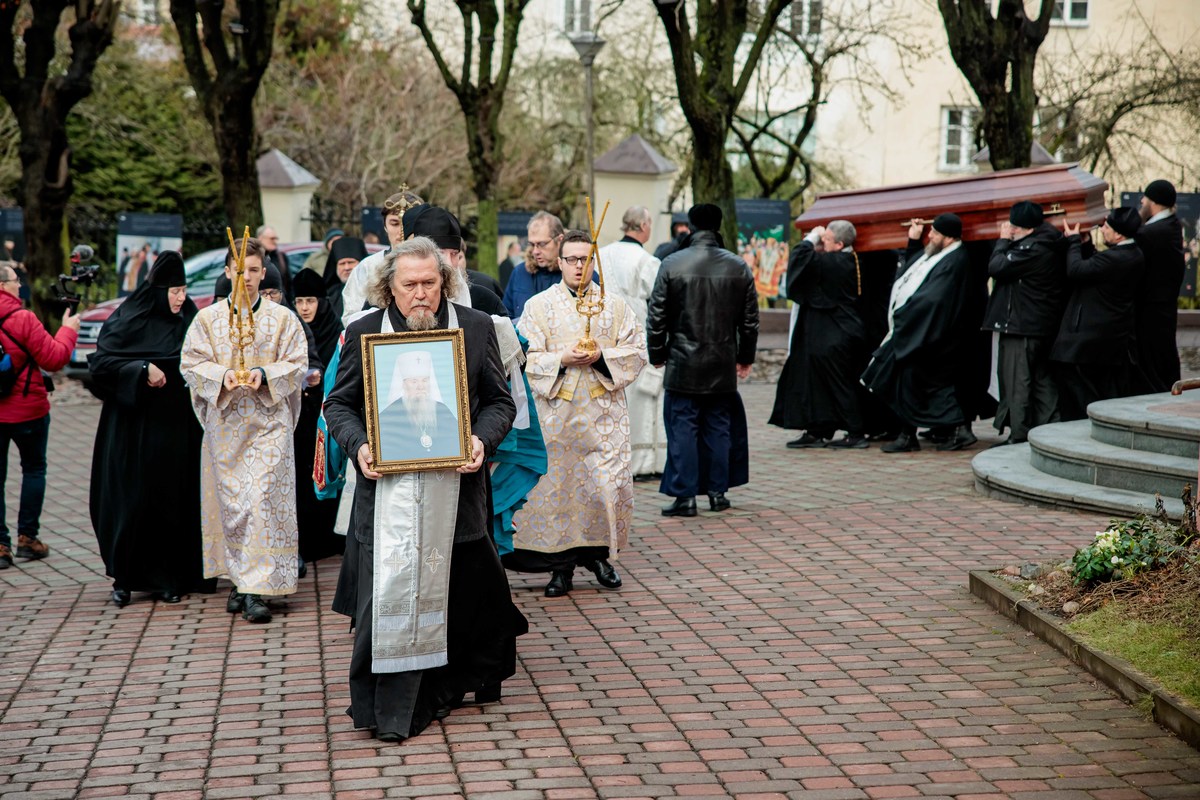 Metropolito Chrizostomo laidotuvės Šventosios Dvasios vienuolyno rūsio kriptoje. ELTA / Josvydas Elinskas