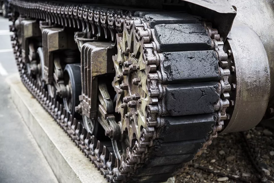 Vokietijos žiniasklaida: Vokietija atsiųs Ukrainai tankų „Leopard“