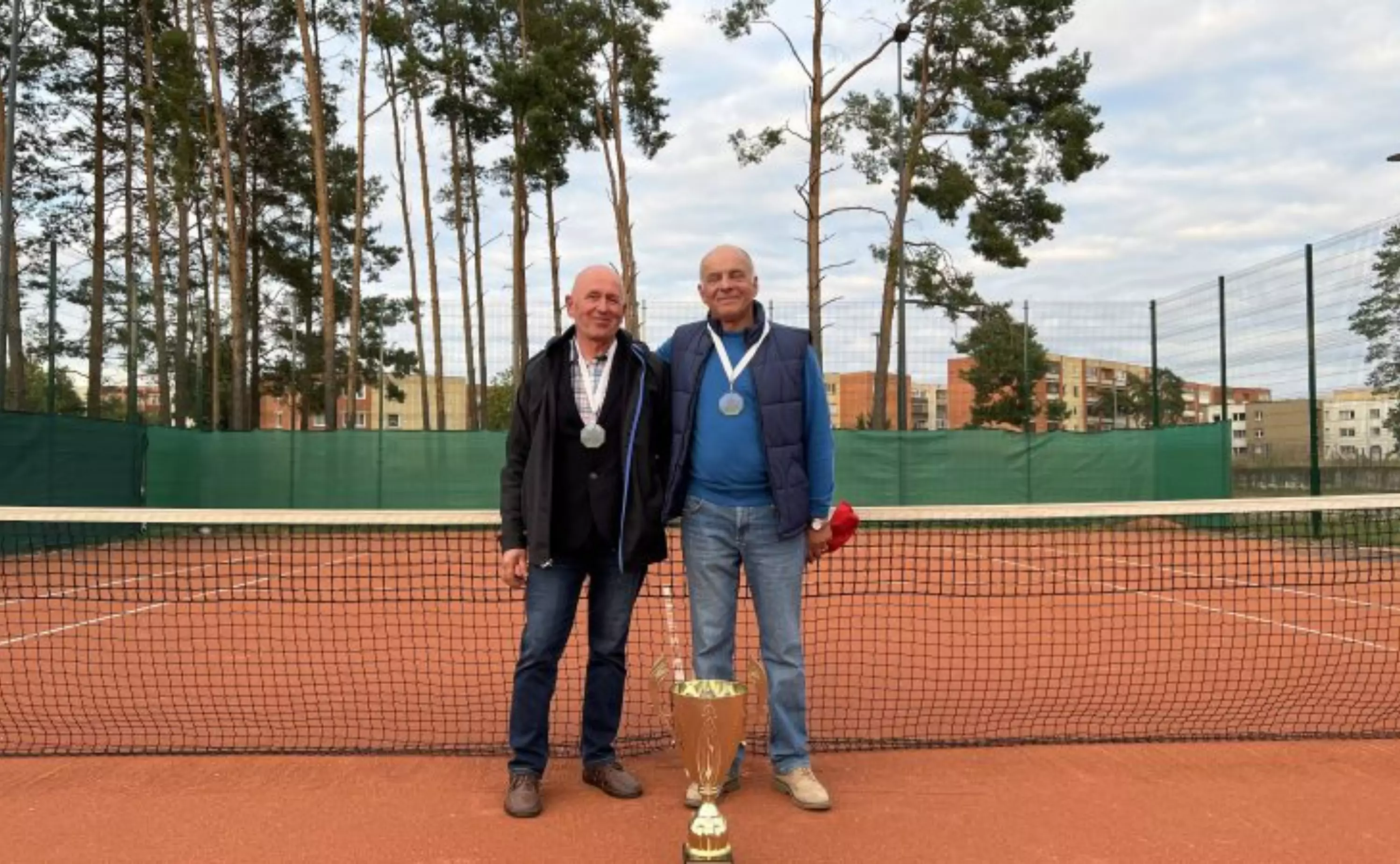 Paaiškėjo Varėnos veteranų lauko teniso turnyro nugalėtojai ir prizininkai
