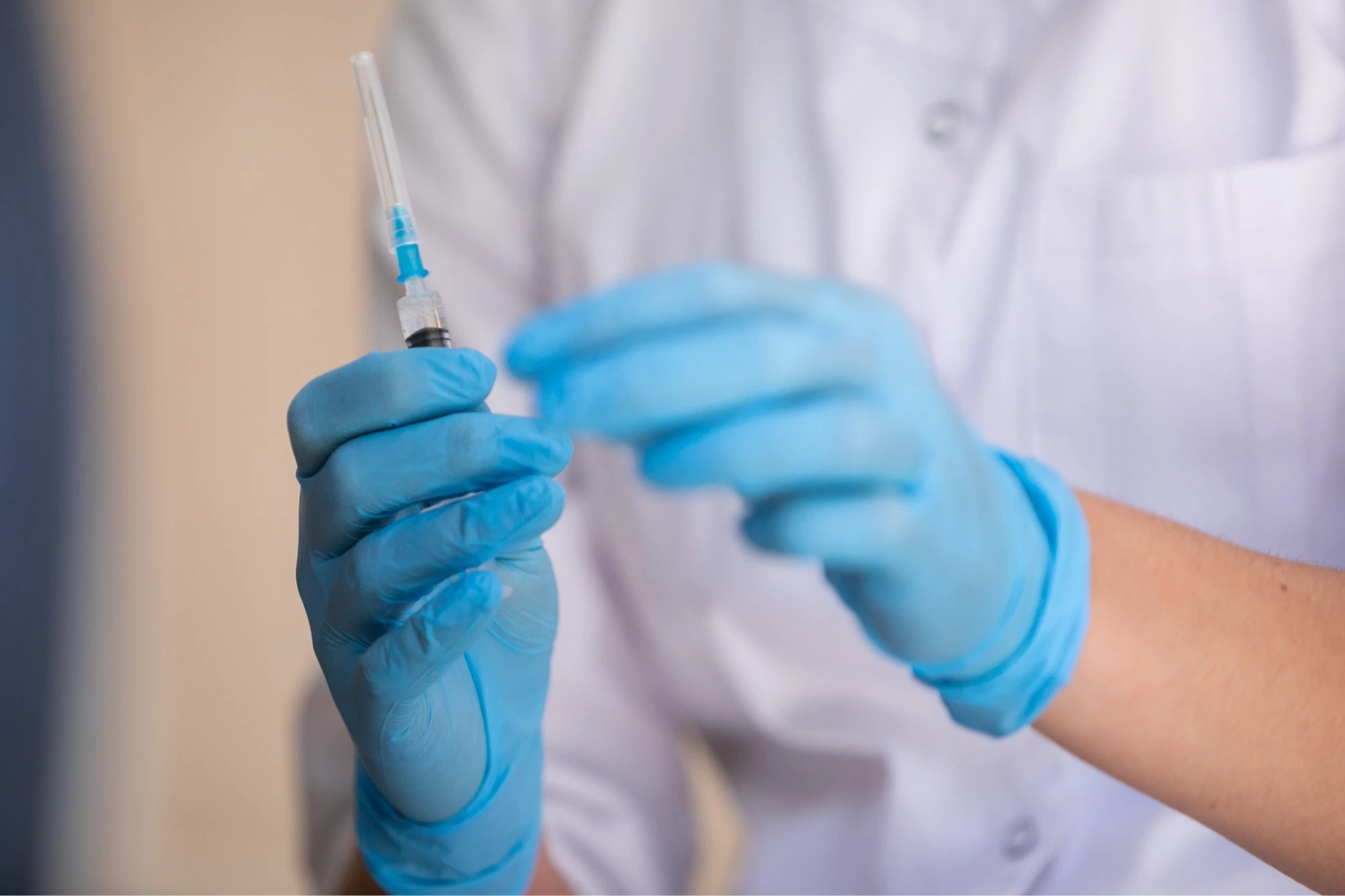ES gaus daugiau „Moderna“ vakcinos nuo koronaviruso omikron variantų