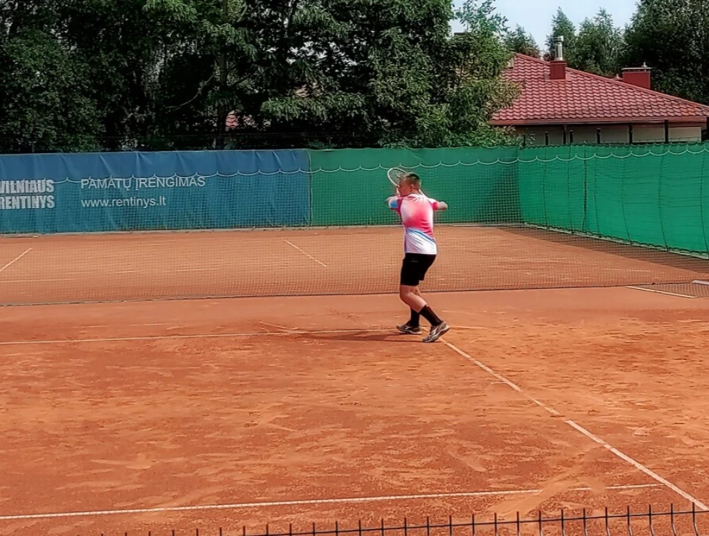 Birštonietis 14-mečių teniso turnyre iškovojo pirmąją vietą
