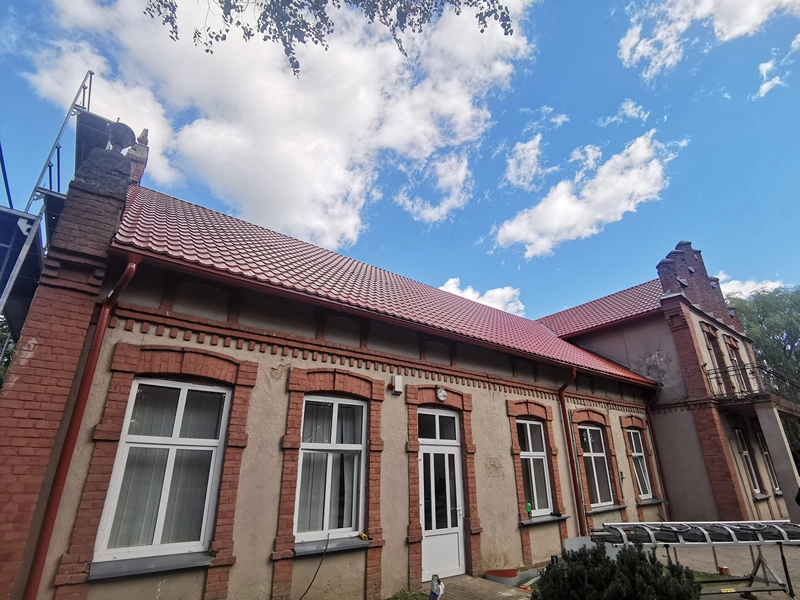 Atnaujintas Natkiškių seniūnijos administracinio pastato stogas