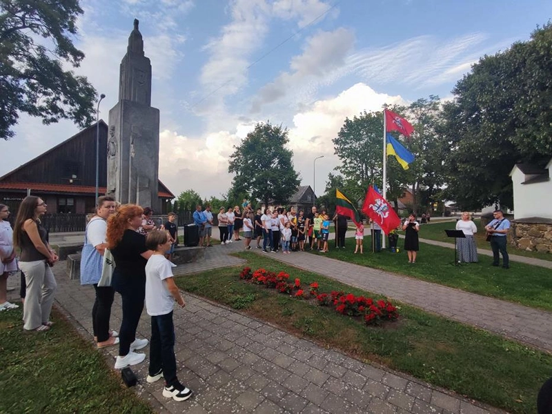 Mažeikių rajone nuvilnijo renginiai, skirti palaikyti nuo karinės agresijos kenčiančią šalį