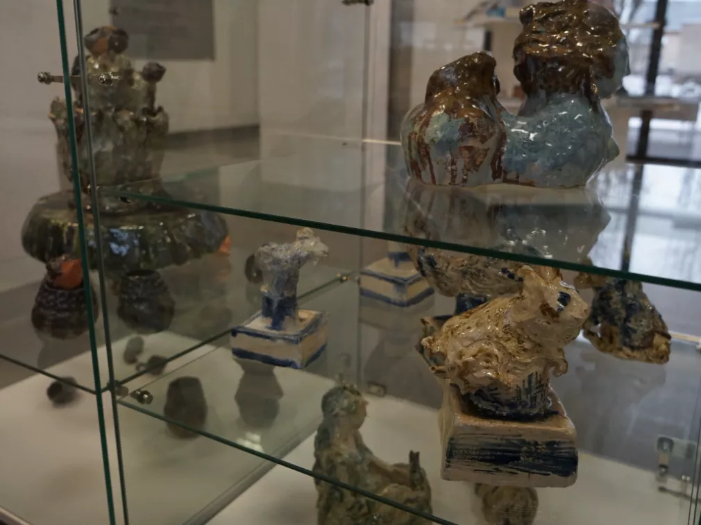 Menininkės Jolitos Šlepetienės keramikos darbų paroda