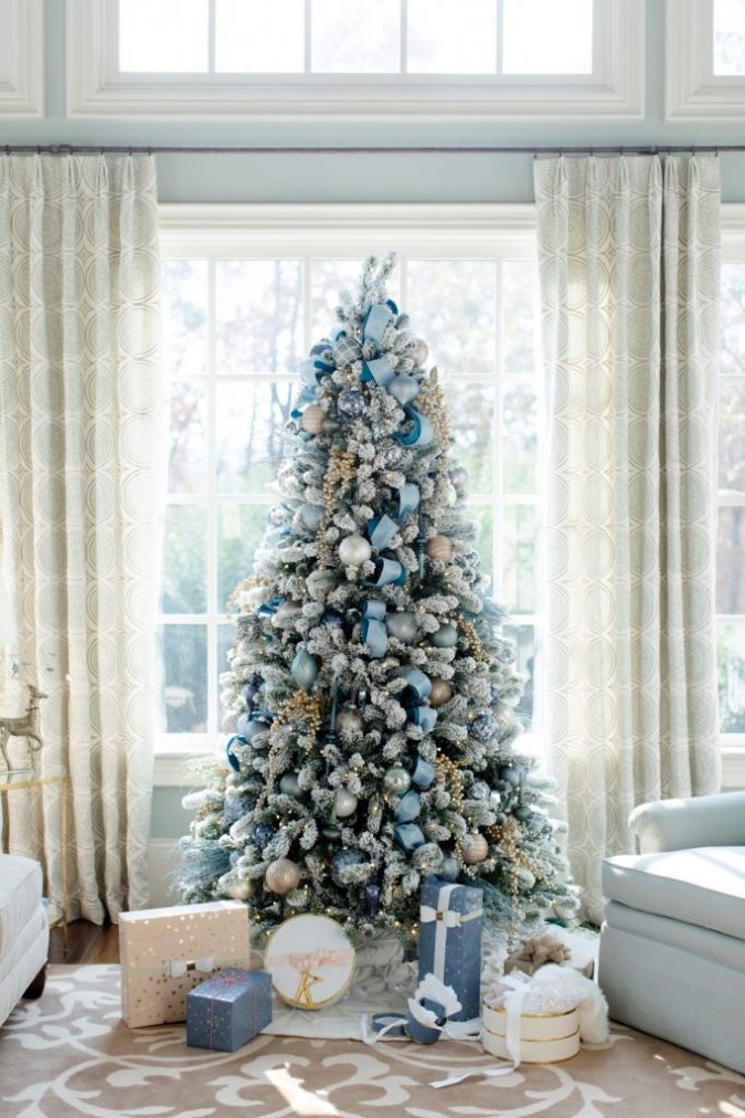 christmas-trees-blue-and-gold-decoration-2-675x101.jpeg