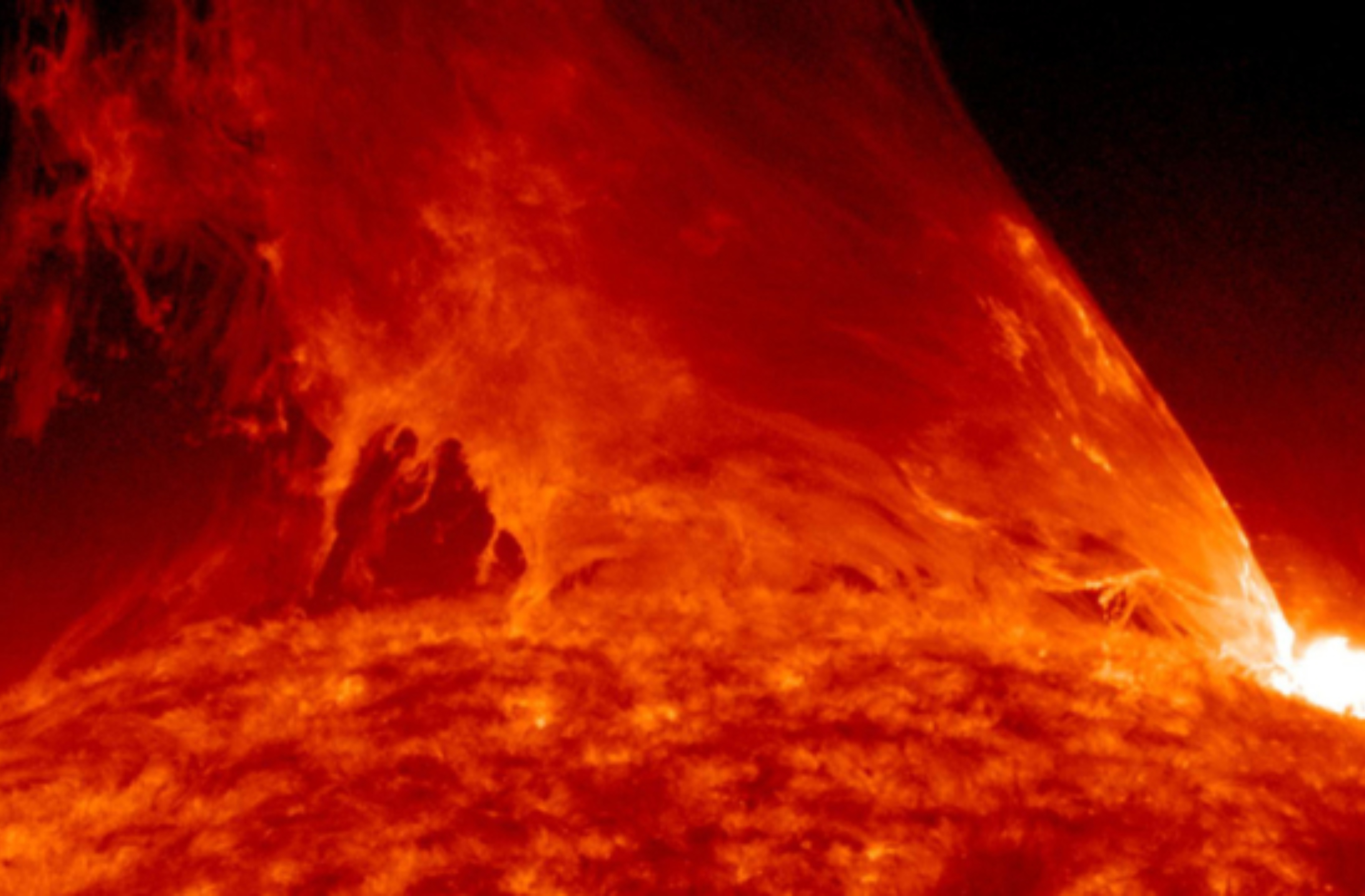 Perspėja: per kitą Saulės audrą Žemę gali ištikti „interneto apokalipsė“