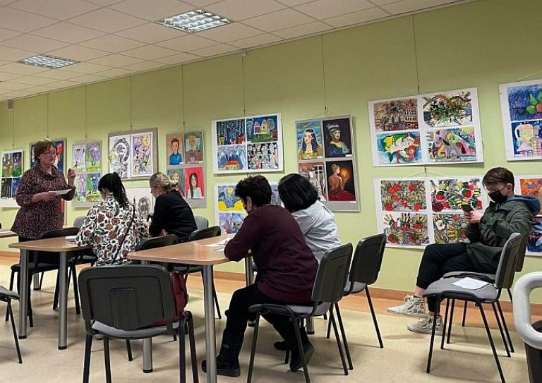 Bibliotekoje vyko jau antrasis Ukrainos karo pabėgėlių, apsistojusių Širvintų rajone, susitikimas